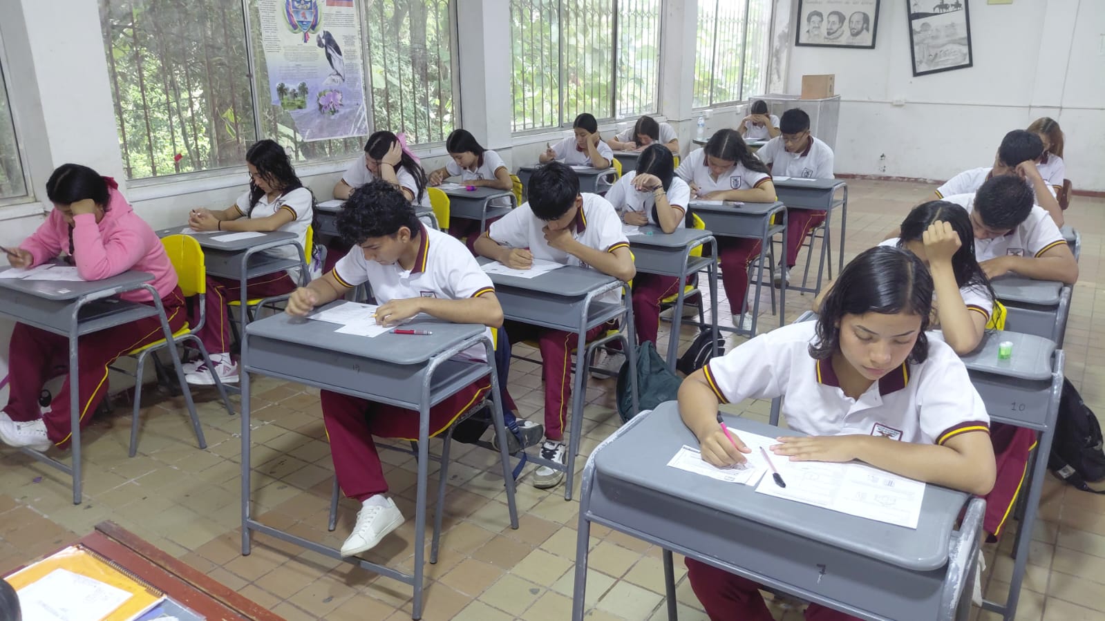 Taller Matemáticas y Física PreICFES 11° I.E. NICOLÁS RAMIREZ - ORTEGA
